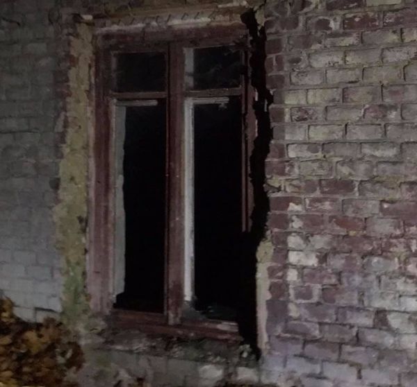 У Львові на вулиці Личаківській пожежники врятували жінку зі згарища. Фото: ДСНС Львівщини