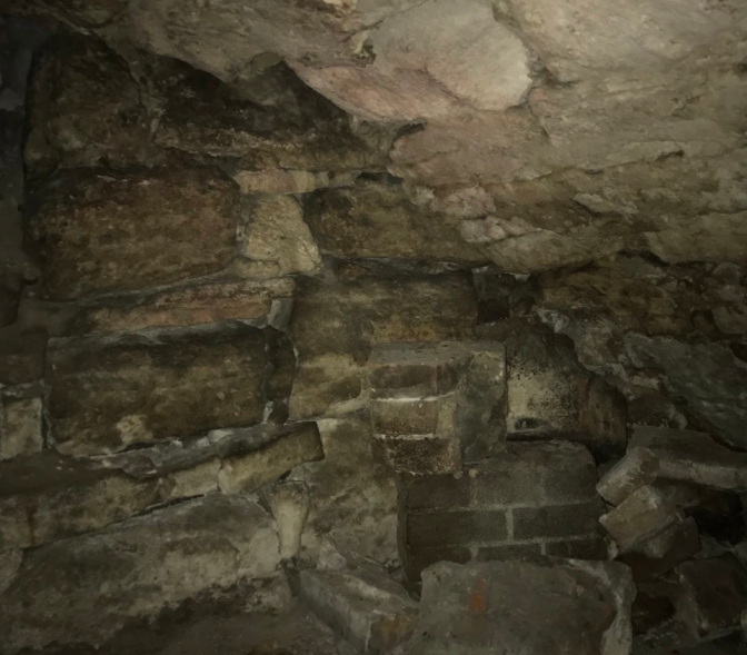 У львівському будинку виявили залишки млина XIII століття