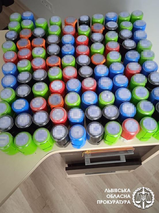 У Львові викрили конвертаційний центр з оборотом близько 1,7 мільярдів. Фото: Львівська прокуратура