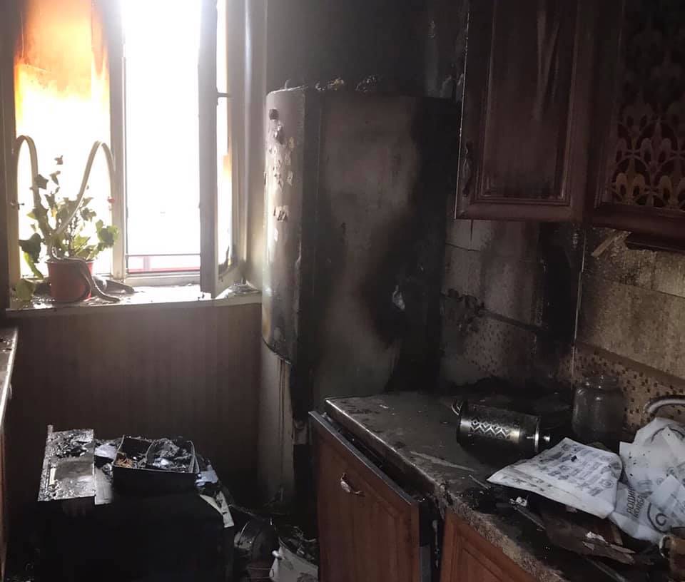 У Львові сталась пожежа в житловій квартирі. Фото: ДСНС Львівщини