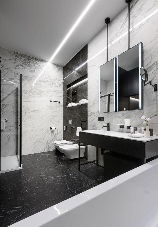 Президентський люкс у BANKHOTEL