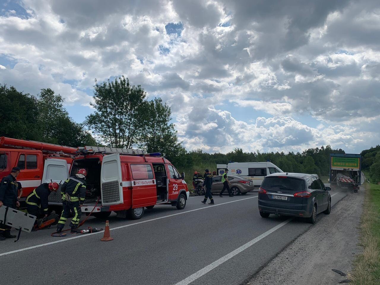 На Львівщині сталася смертельна аварія. Фото поліції