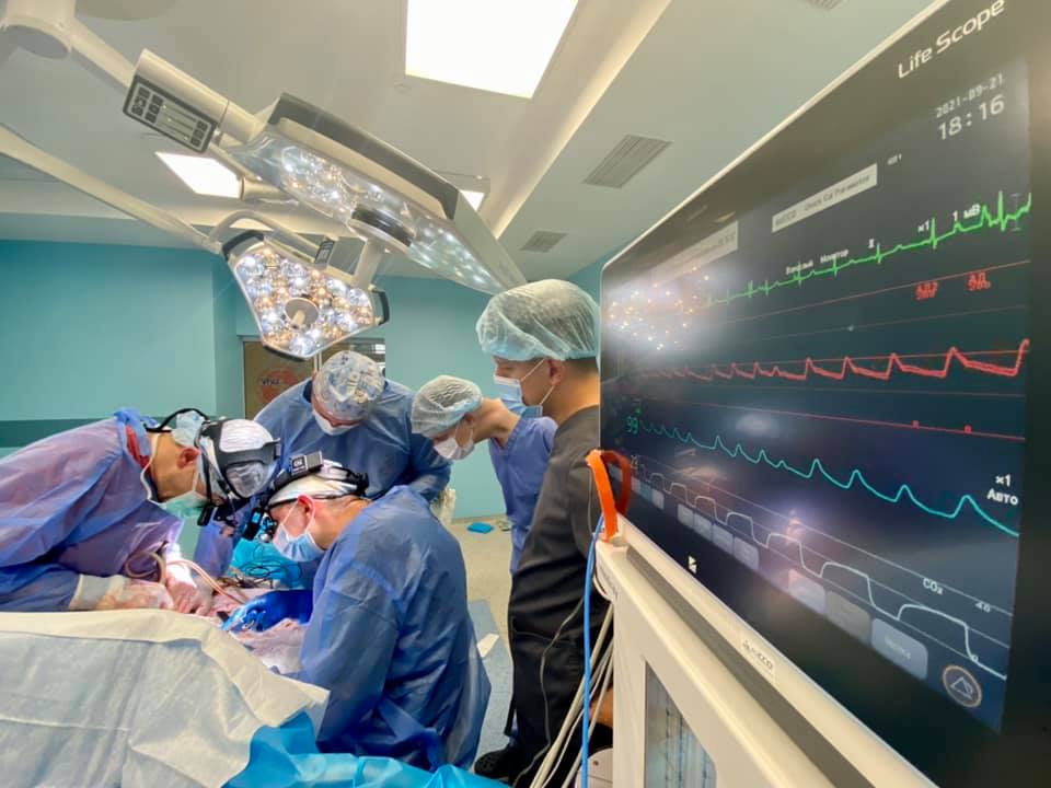 У Львові провели трансплантацію серця 13-річній дитині. Фото: Клінічна лікарня швидкої медичної допомоги міста Львова