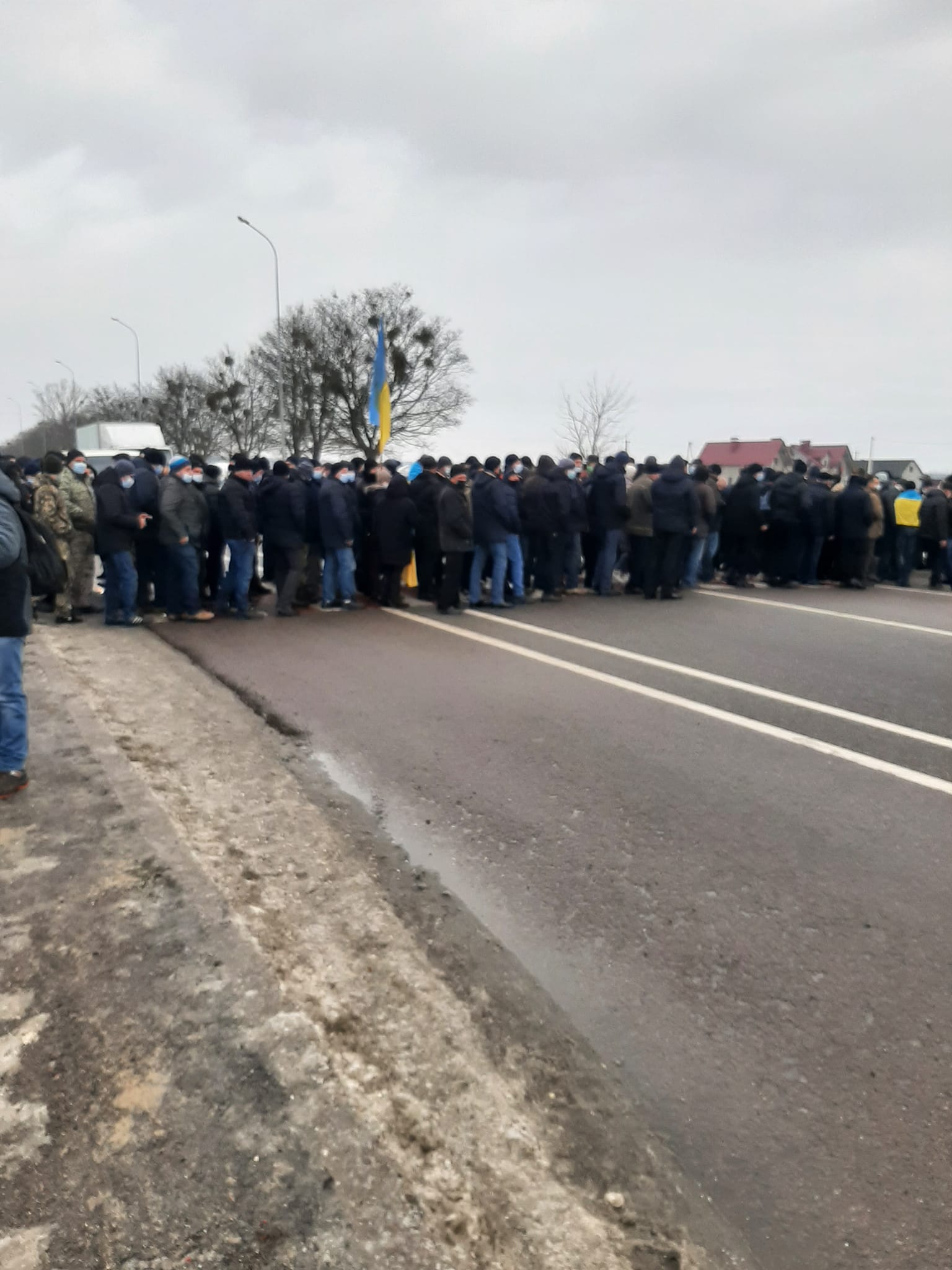 На трасі Київ &ndash; Чоп біля Бродів перекрили рух