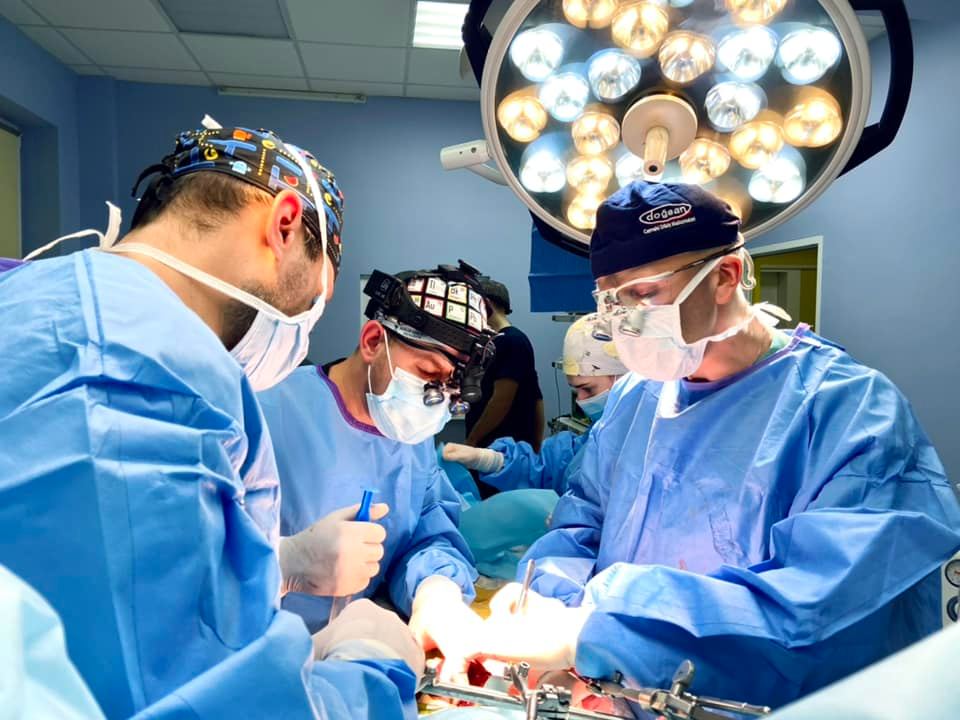 У львівській лікарні вперше в Україні пересадили печінку однорічному хлопчику