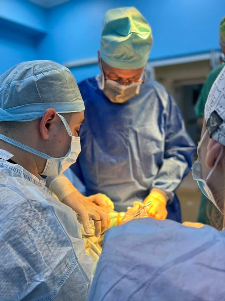 Львівські лікарі врятували пальці 24-річному ветеринару