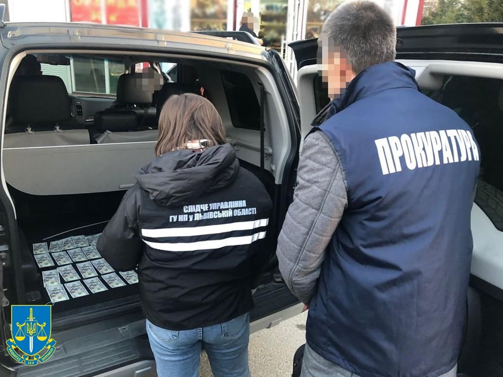 Львів&rsquo;янин намагався виїхати з країни за 15 тисяч доларів