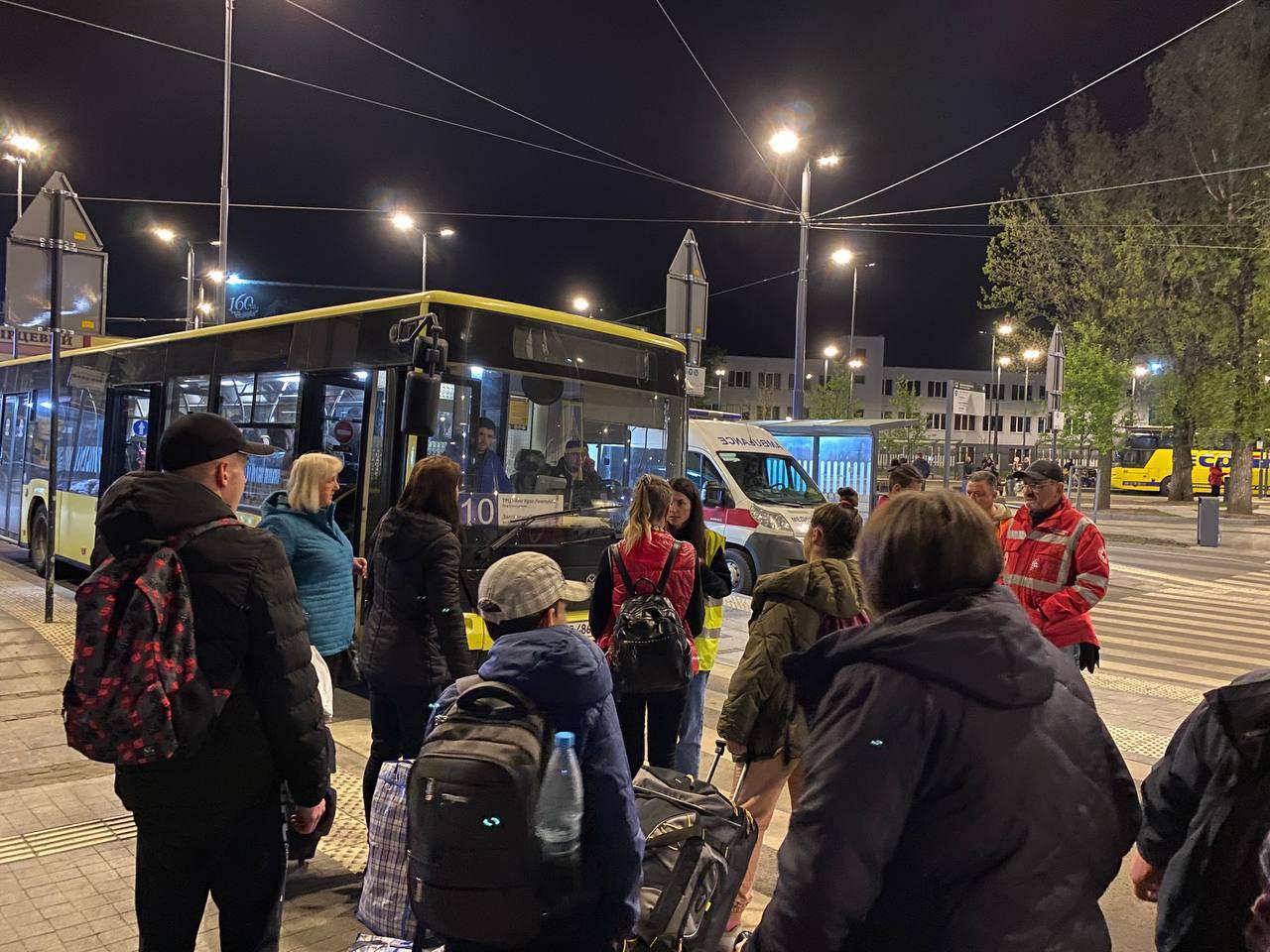 До Львова приїхав потяг з евакуйованими із Запорізької та Донецької областей