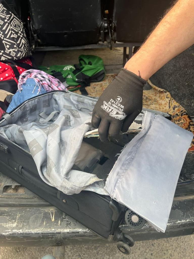 У Раві-Руській чоловік намагався провезти через кордон наркотики