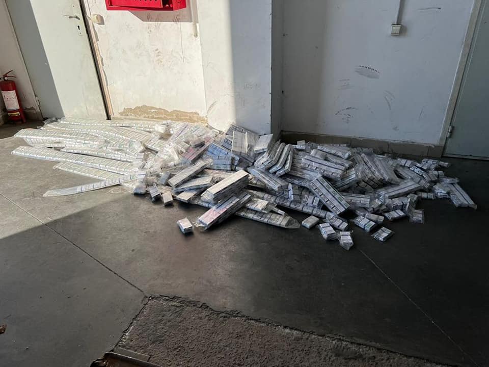 За контрабанду сигарет львівські митники передадуть автомобіль для ЗСУ || Фото: facebook.com/LVcustomsUA