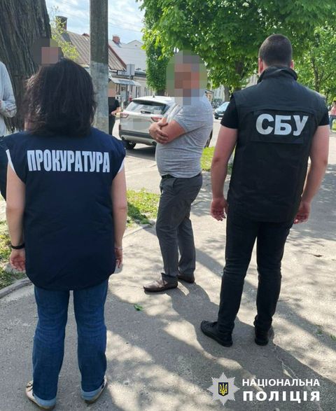 На Львівщині затримали лікаря, який робив фальшиві довідки ухилянтам