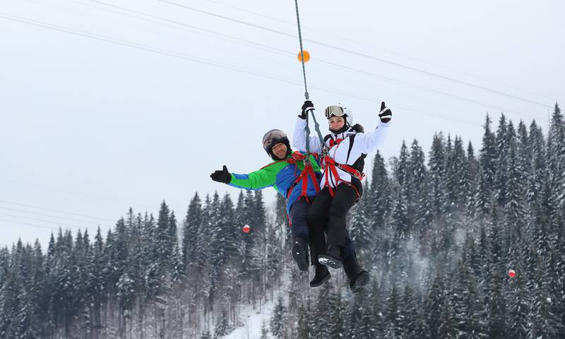 Гойдалка "Маятник" у Буковелі. Фото: bukovel.com