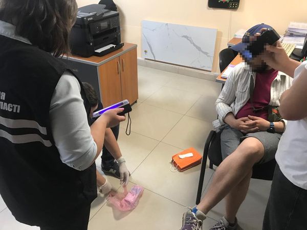 На Львівщині викрили масштабну схему продажу бронежилетів з гуманітарної допомоги