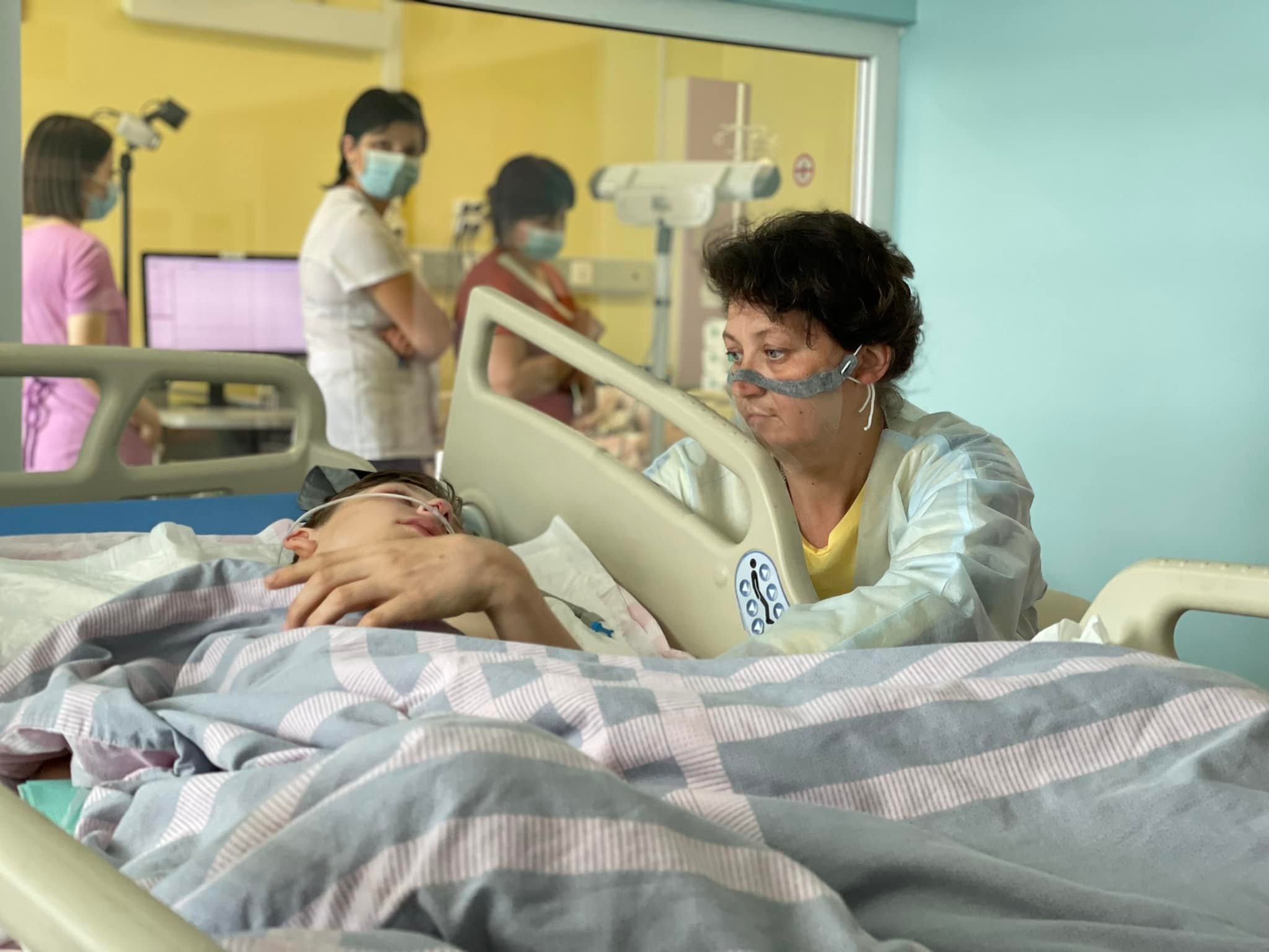 Львівські лікарі врятували підлітка з Лисичанська, якому уламок снаряду травмував легеню