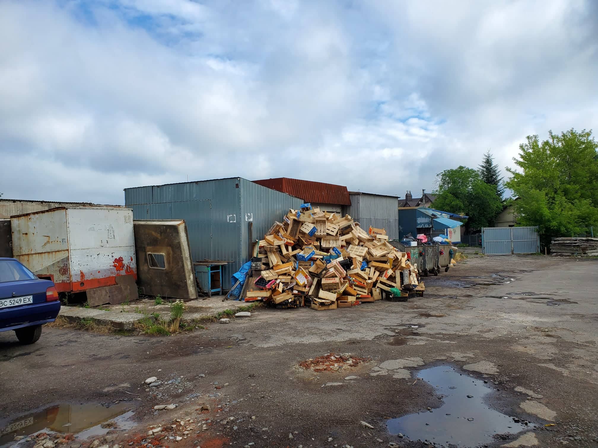 Замість стихійського ринку на Садовій облаштують громадський простір