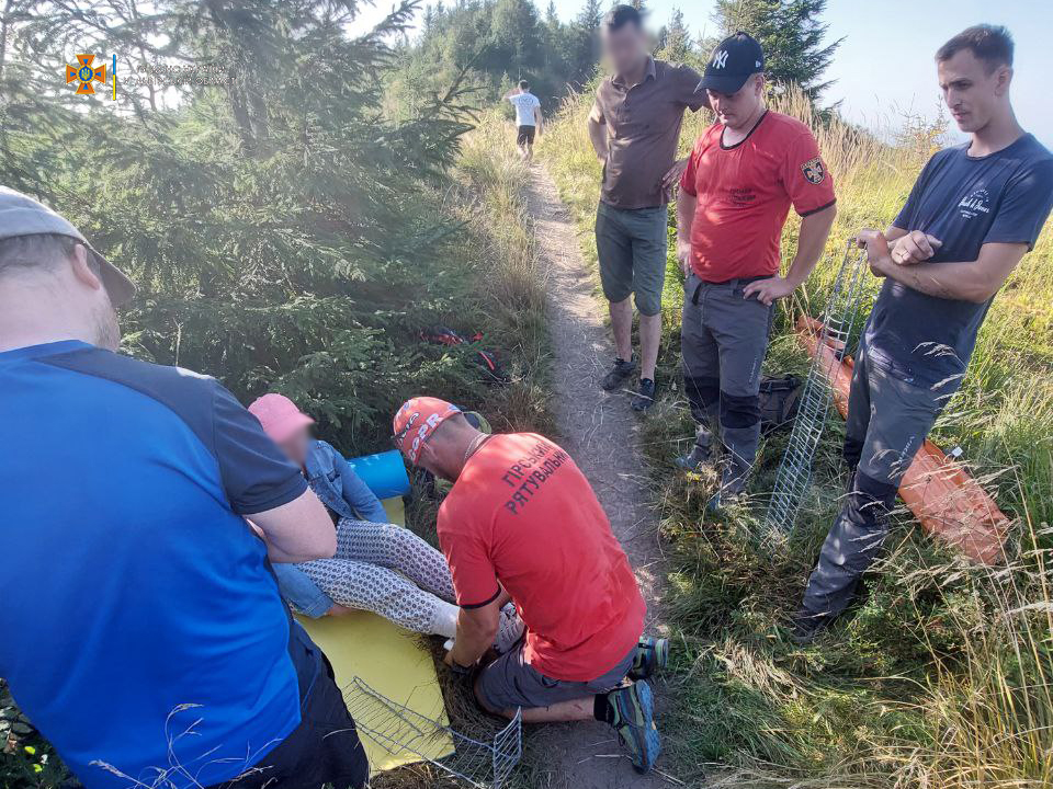 В горах на Львівщині травмувалися двоє туристок