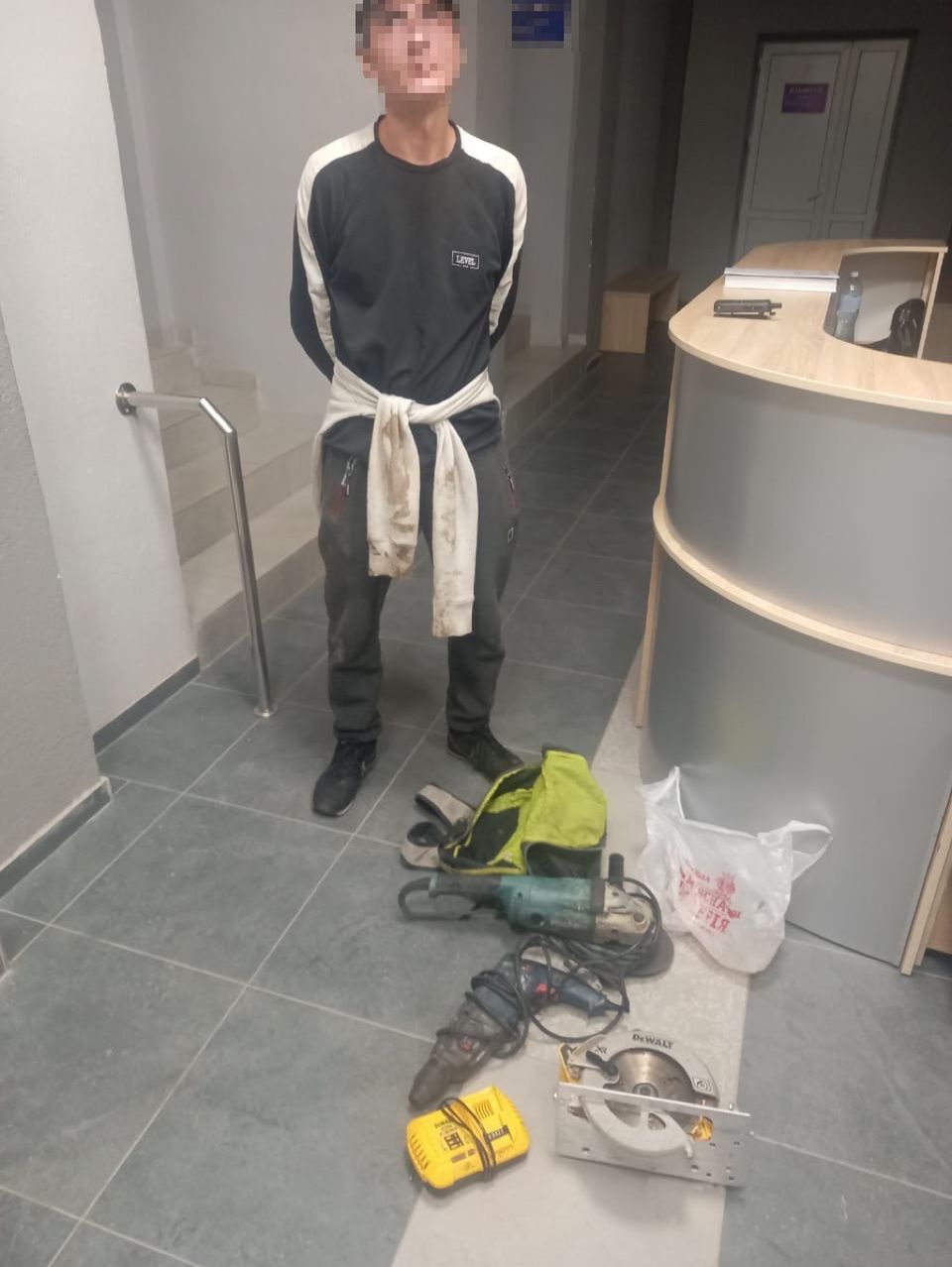 Під час комендантської години затрмали мешканця Луганська, який дзвонив у Росію