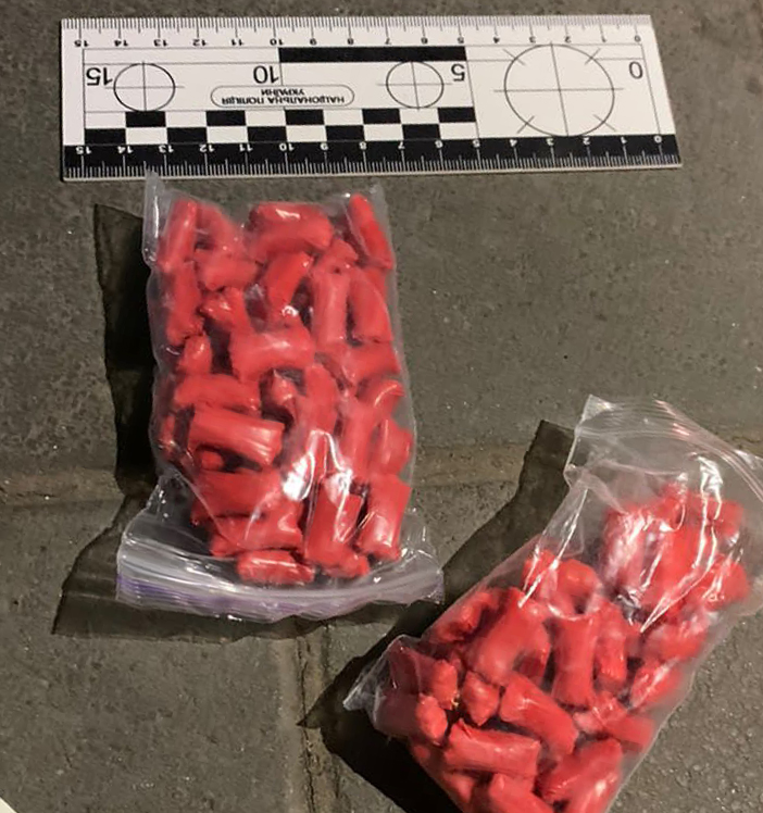 Поліцейські затримали 22-річну львів&rsquo;янку за розповсюдження наркотиків
