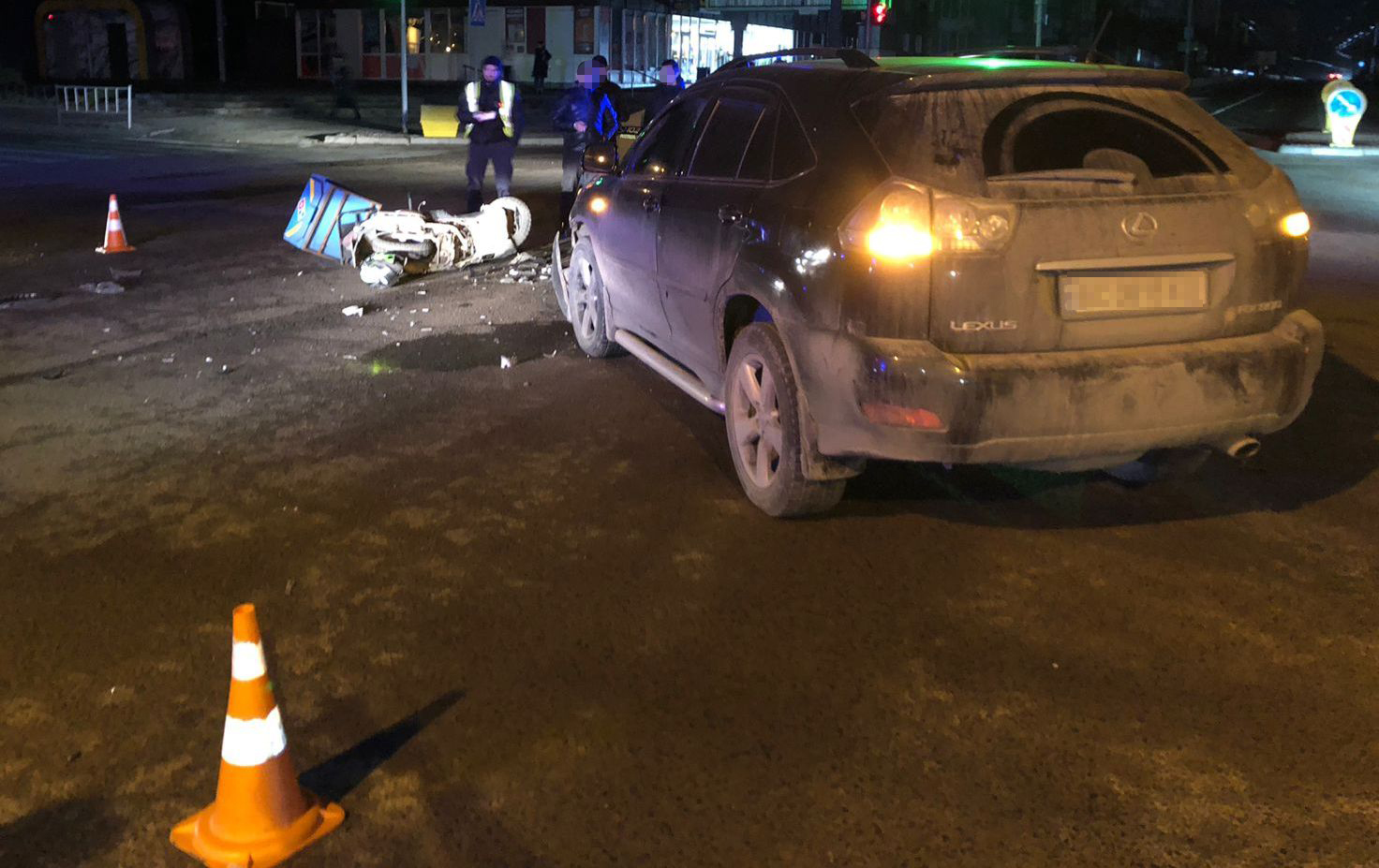 На Любінській Lexus збив 19-річного львів'янина на скутері