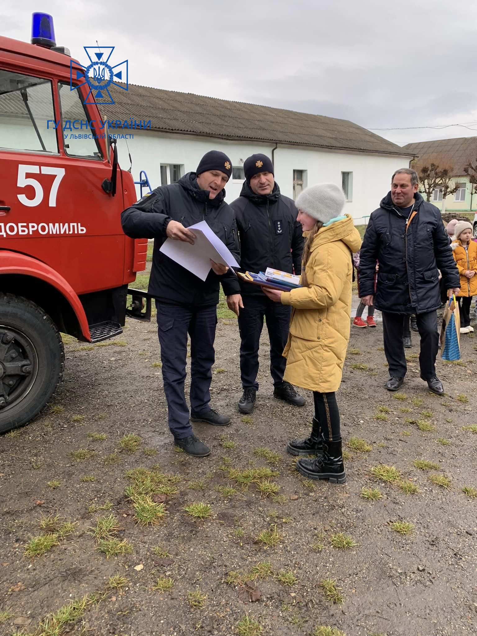 На Львівщині 11-річна дівчинка під час пожежі врятувала життя однокласника