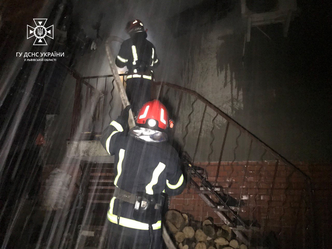 У Львові сталася масштабна пожежа в гаражі