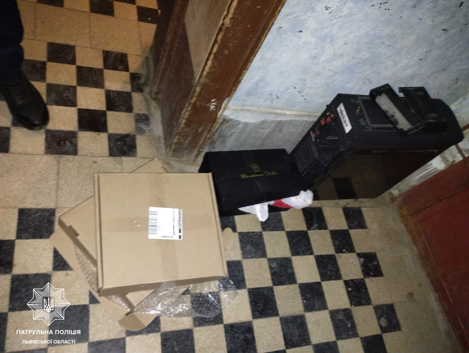 37-річний львів'янин обікрав припаркований автомобіль