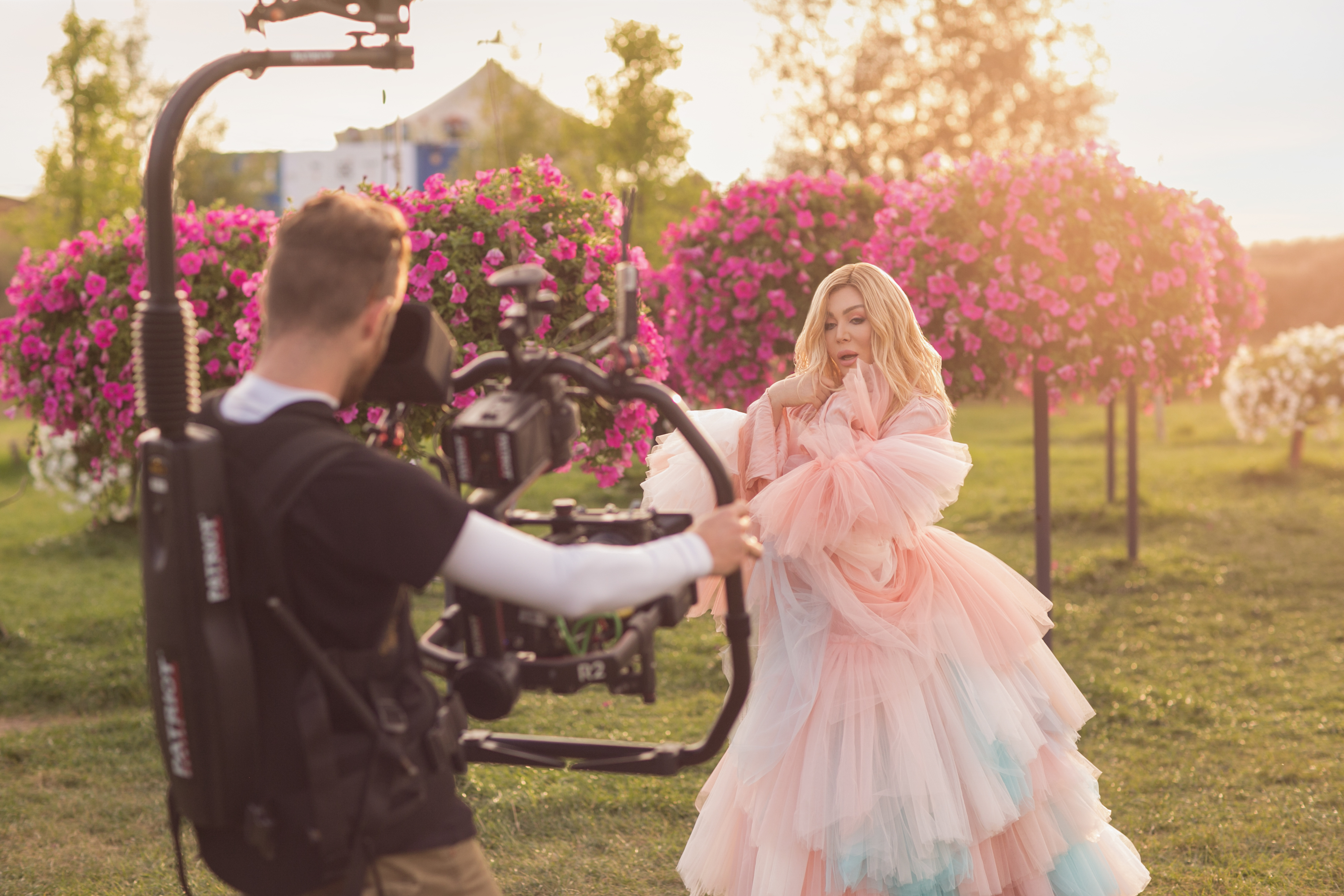 Відео для артистки зняв відомий кліпмейкер і режисер-постановник Герман Ненов. Фото: бекстейдж