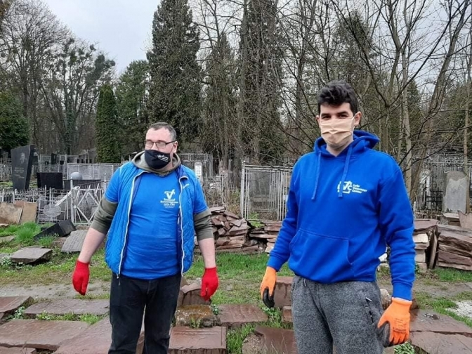 Фото: Lviv Volunteer Center - ВЄБФ "Хесед-Ар'є"