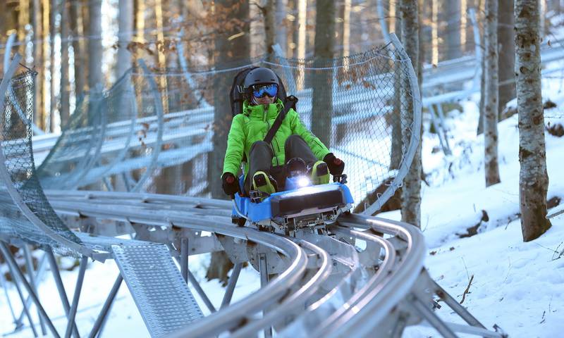 Санчата на будь-яку погоду у Буковелі. Фото: bukovel.com