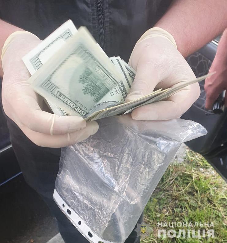 На Львівщині затримали лікаря, який робив фальшиві довідки ухилянтам