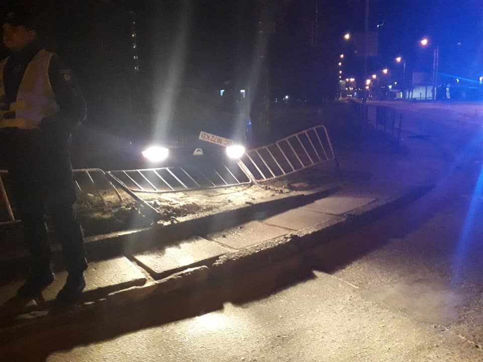 У Львові автомобіль перекинувся на дах