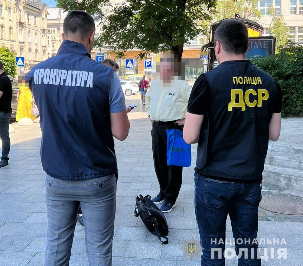 У Львові затримали голову громадської організації за переправлення ухилянтів за кордон