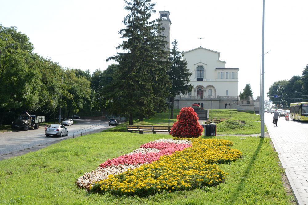 На площі Покровській облаштують сквер. Фото: Олександр Мазуренко