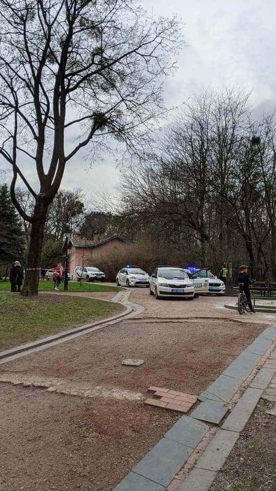 У парку Франка п’яний львів’янин побив патрульних. Фото: Варта1