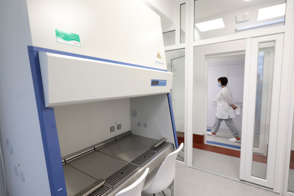 У лікарні швидкої допомоги Львова запрацювала надсучасна лабораторія. Фото міськради