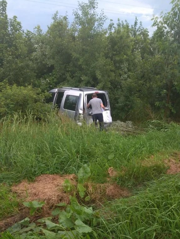 Біля Львова зіткнулися шість автомобілів. Фото: патрульна поліція Львівщини