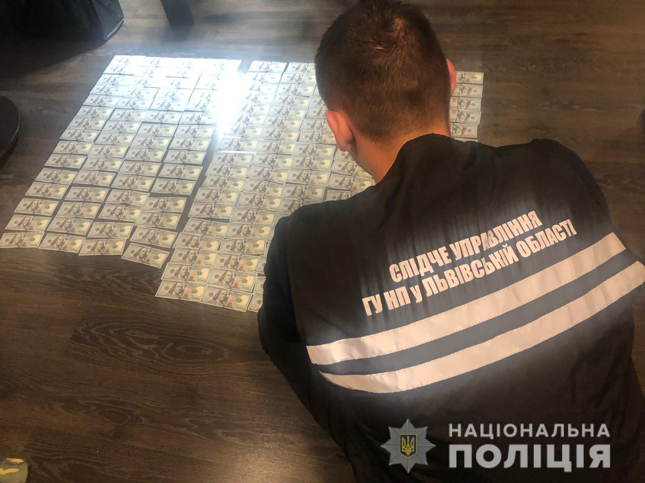 Правоохоронці виявили завод, де виготовляли підробки алкоголю. Фото поліції