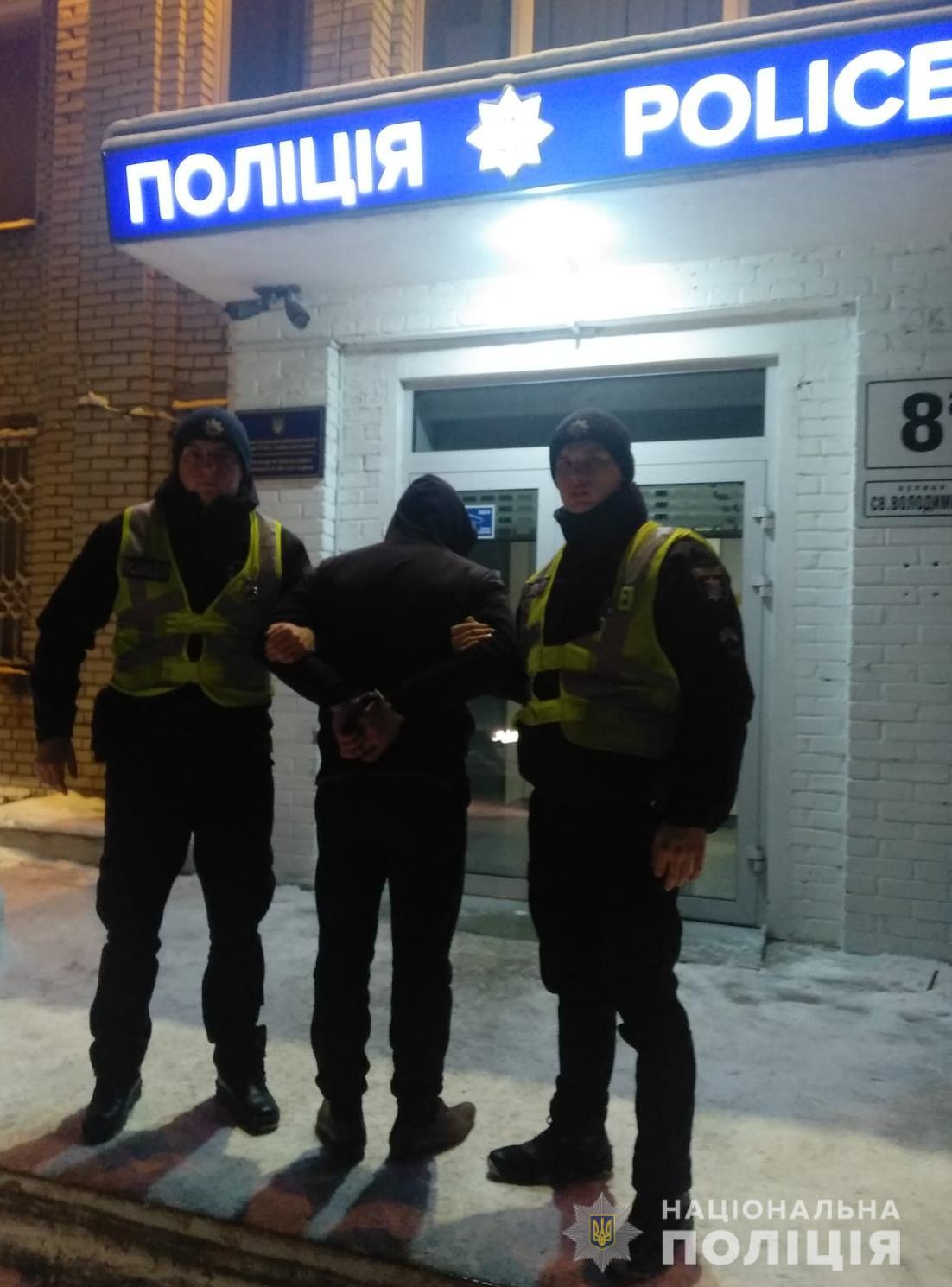 У Червонограді 32-річний чоловік до смерті побив пенсіонера