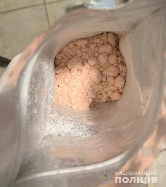 На Львівщині затримали групу торговців наркотиками