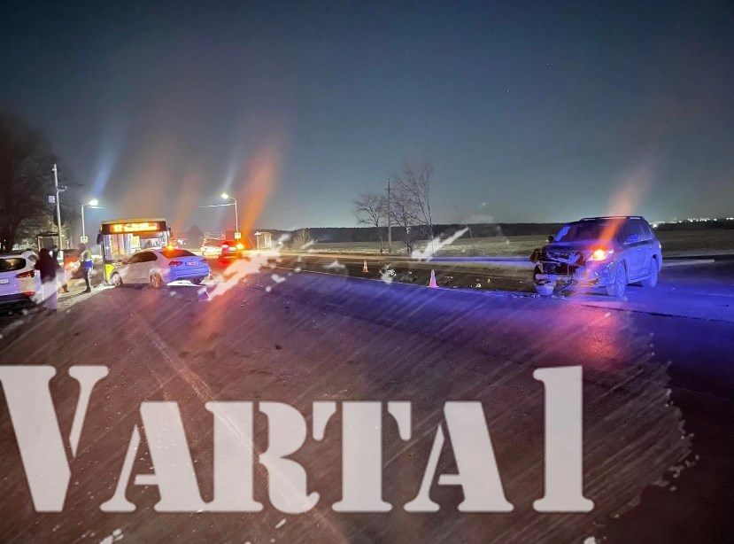 У Львові сталася потрійна ДТП за участі міського автобуса №52