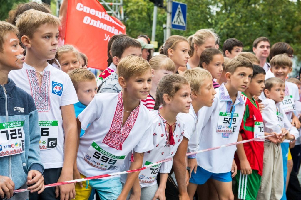 Фото: vyshyvanka.club