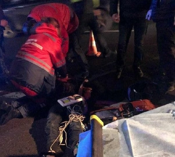 Неподалік Львова автомобіль насмерть збив 31-річного чоловіка. Фото: Варта1