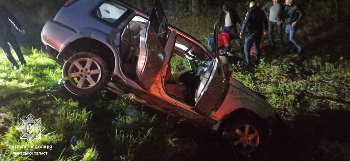 У лобовій ДТП біля Львова загинув 47-річний чоловік, ще один &ndash; у лікарні