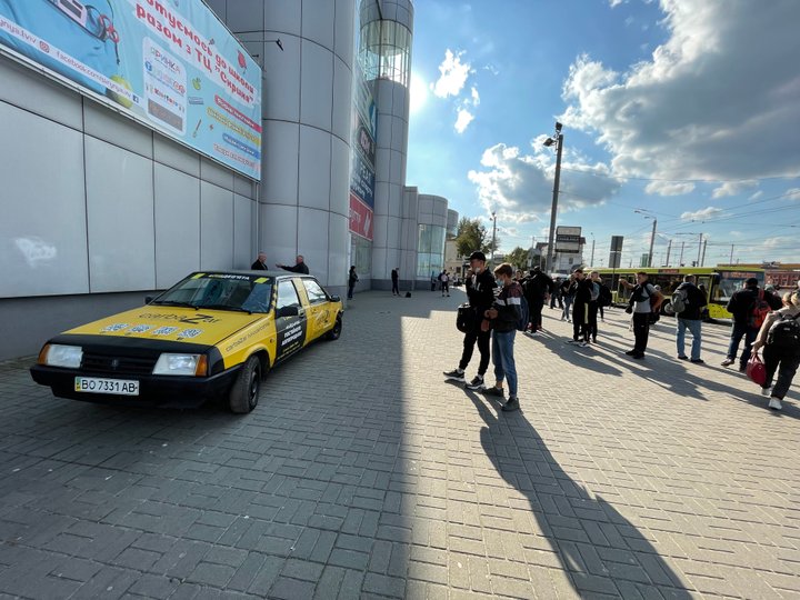 У Львові показали унікальний автомобіль. Фото: CarBazar