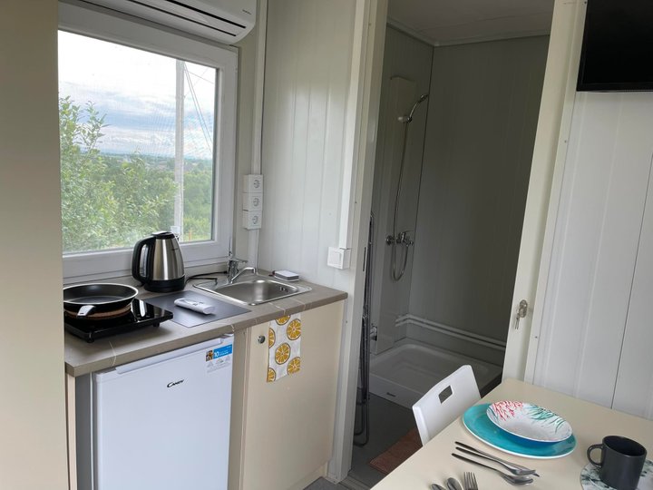 Неподалік Львова відкрили модульне містечко для переселенців з покращеними умовами