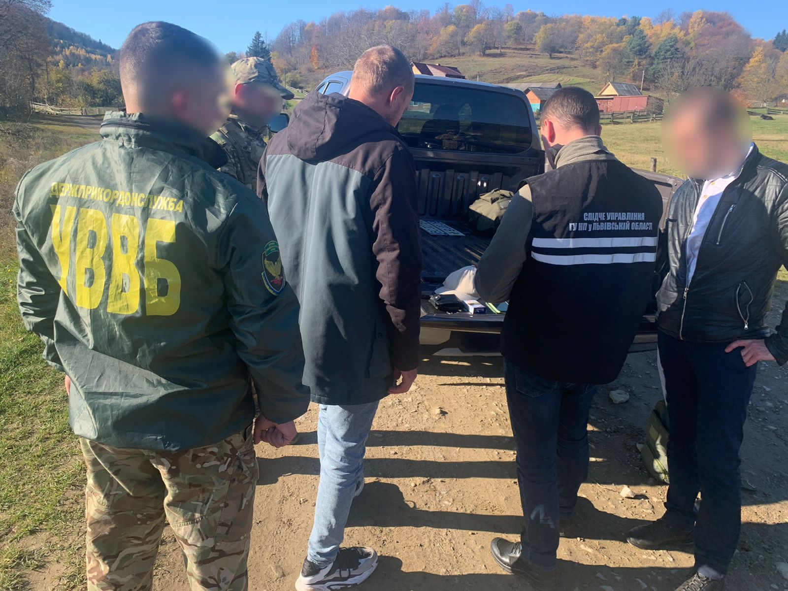 У Смільниці чоловік запропонував прикордонникам хабар