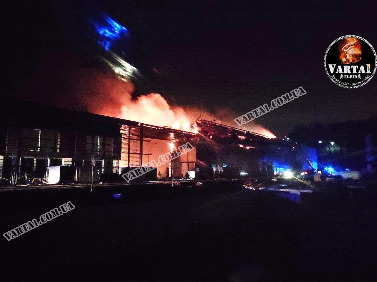 У Винниках сталася пожежа у футбольній академії. Фото: Варта1