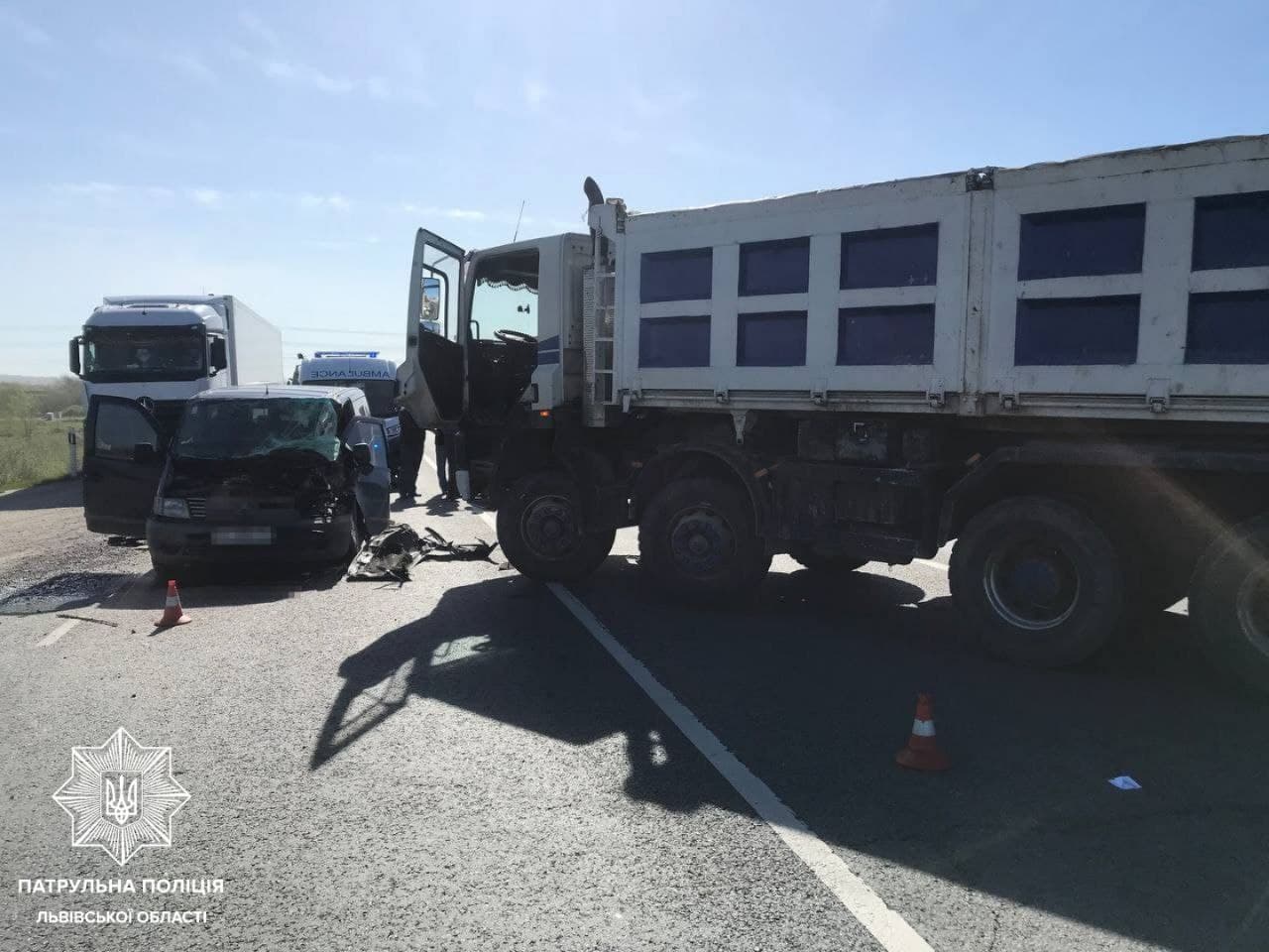 Неподалік стадіону «Арена Львів» сталась ДТП. Фото: поліція