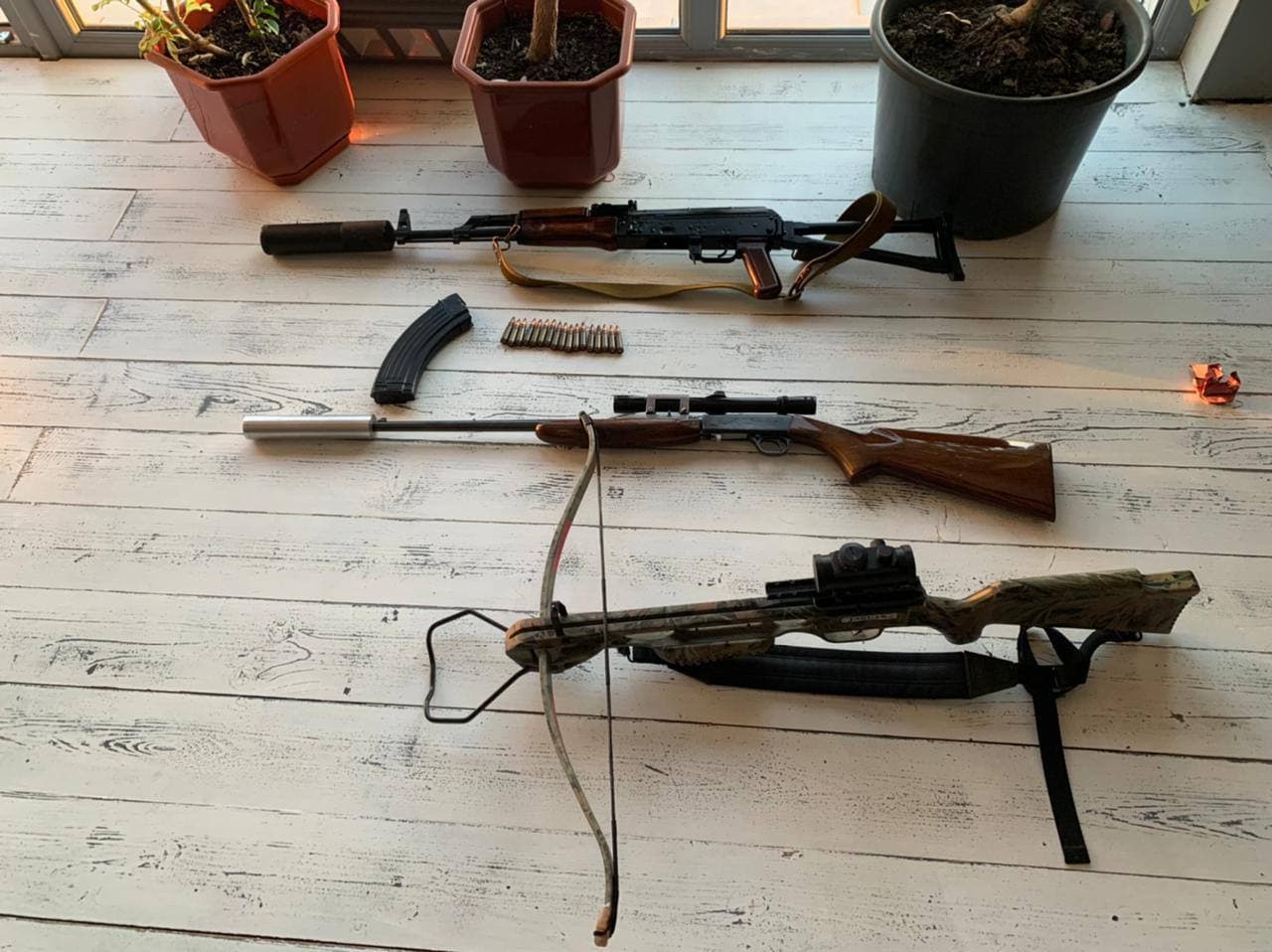 В Ужгороді затримали групу диверсантів, які готували замах на Володимира Зеленського