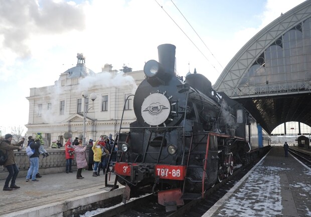У перші дні 2022 року зі Львова курсуватиме ретро-потяг